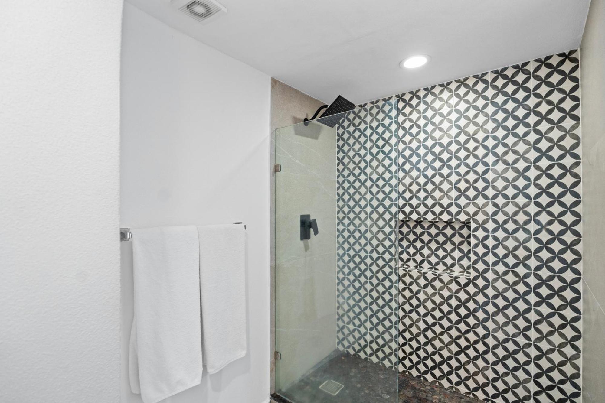 Luxury Condo Just Steps Away From The Beach! ปูแอร์โตบาญาร์ตา ภายนอก รูปภาพ